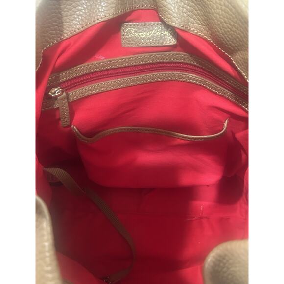 Dooney & Bourke Caramel Leather Pebble Grain Small Logo Lock Sac Hobo Bag - Picture 14 of 16